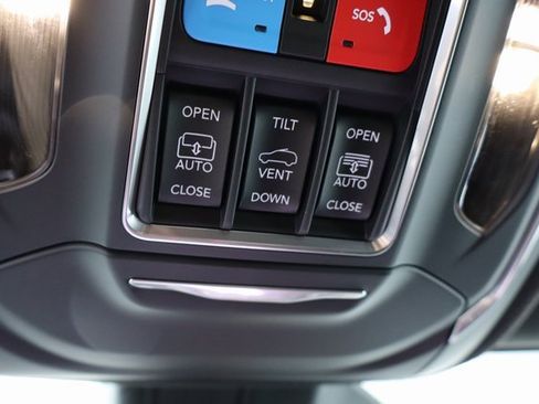 New 2025 Jeep Grand Cherokee L Summit image 25