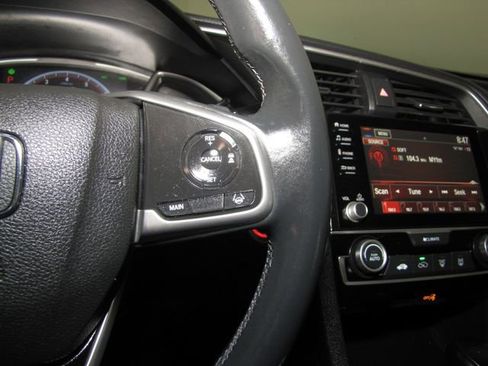 Used 2019 Honda Civic Sport image 6