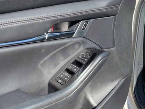 Used 2025 MAZDA MAZDA3 s image 3