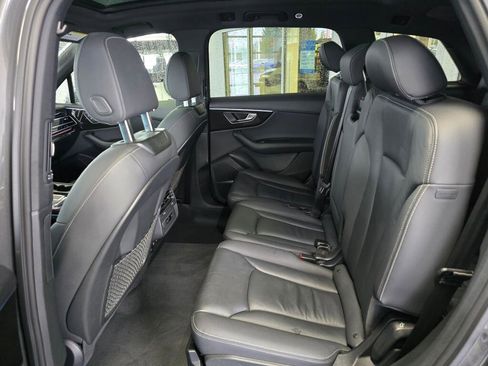 Used 2025 Audi Q7 3.0T Premium Plus image 38