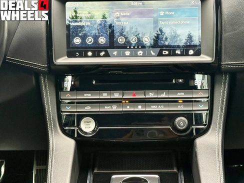 Used 2019 Jaguar F-PACE S AWD/4WD image 20
