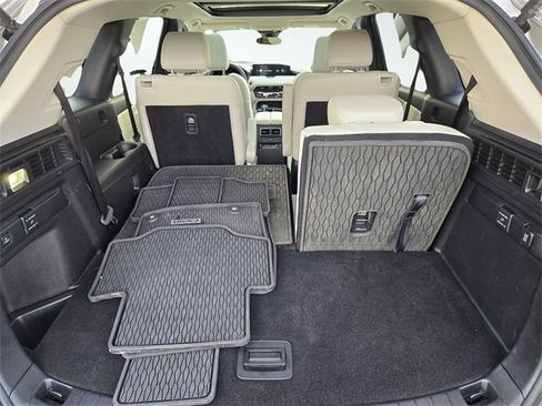 Certified 2024 MAZDA CX-90 Plug-In Hybrid w/ Premium Plus image 9