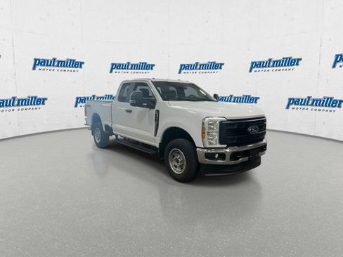 Certified 2024 Ford F250 XL w/ XL Chrome Package AWD/4WD image 3
