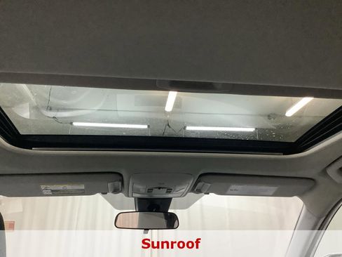 Used 2017 Toyota RAV4 XLE image 14