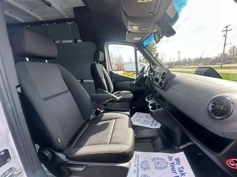 Used 2026 Mercedes-Benz Sprinter 2500 image 19