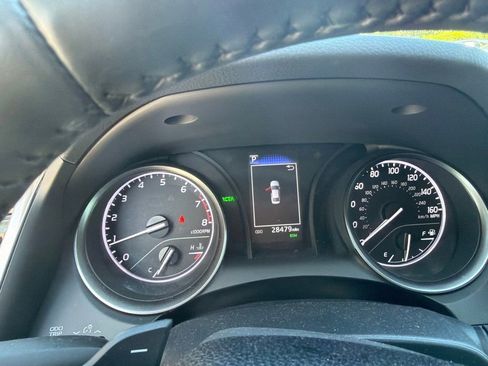 Used 2023 Toyota Camry SE w/ Cold Weather Package FWD image 32