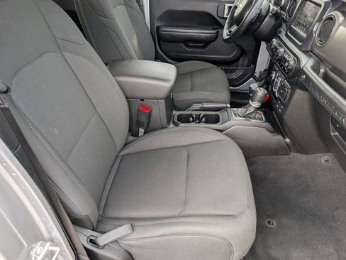 Used 2020 Jeep Wrangler Unlimited Sport image 24