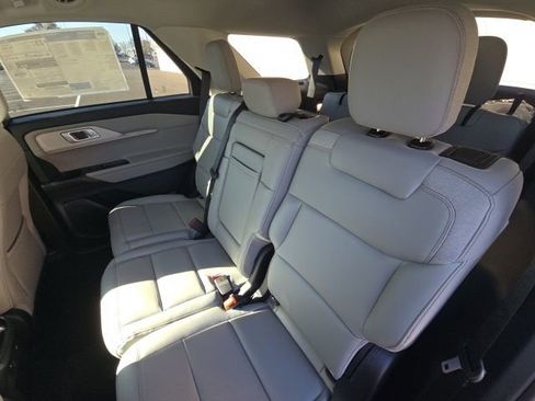 New 2026 Ford Explorer Active image 17