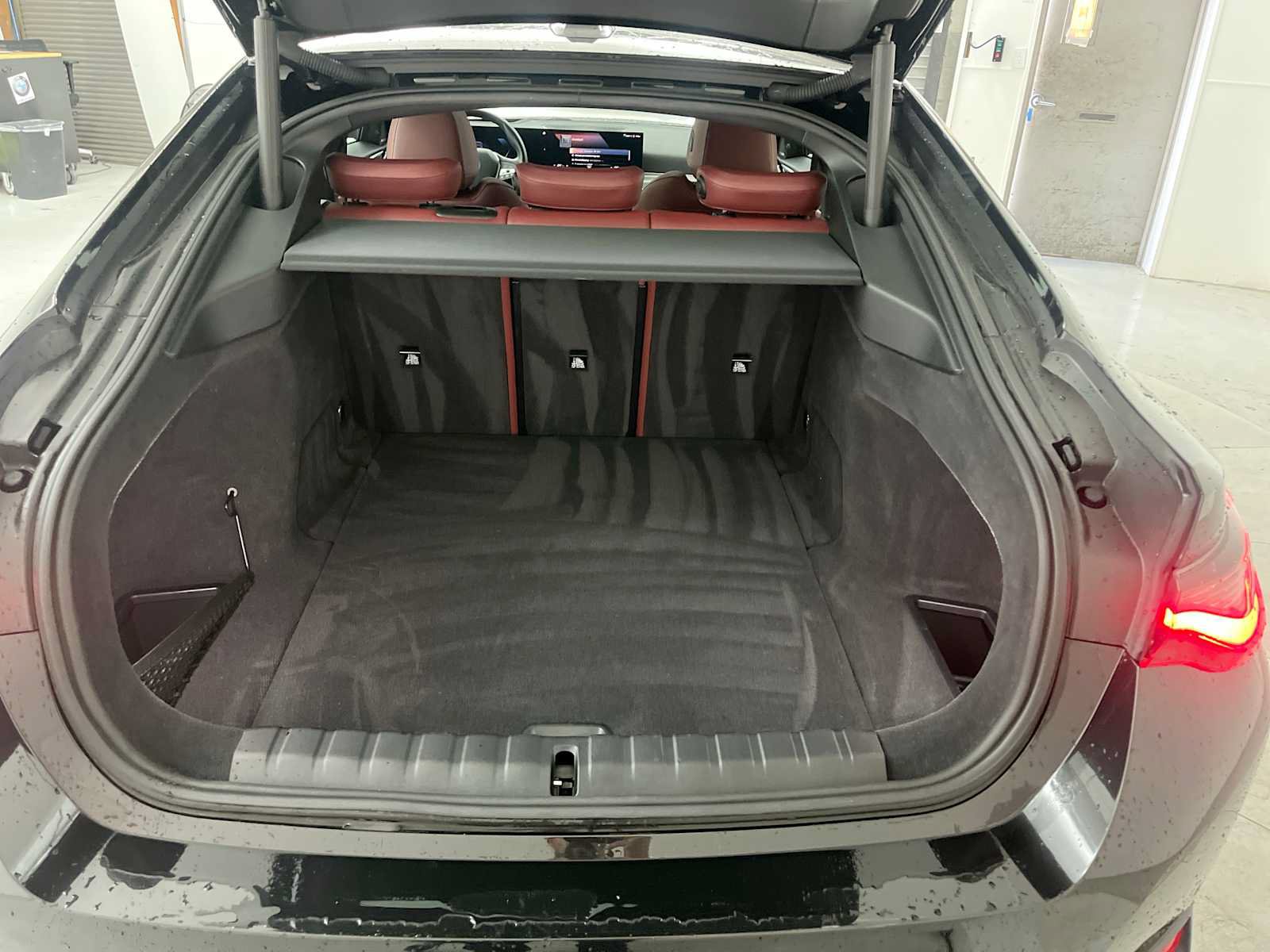 Used 2023 BMW i4 eDrive35 w/ Premium Package RWD image 27