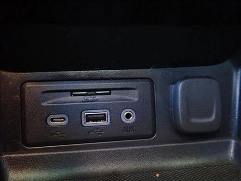 Used 2021 GMC Terrain SLT w/ Infotainment Package II image 22