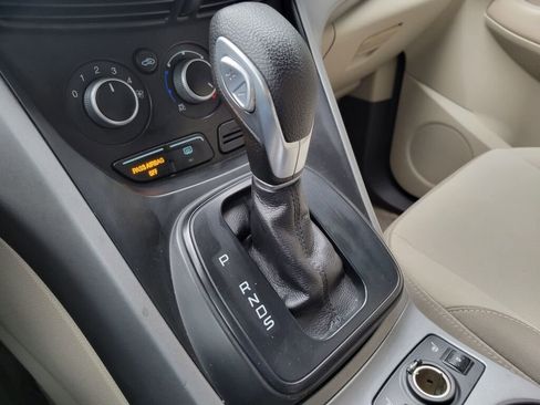 Used 2014 Ford Escape SE image 22