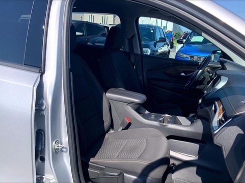 Used 2020 GMC Terrain SLE FWD image 7