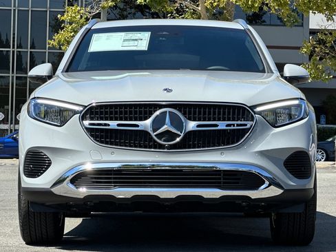 New 2026 Mercedes-Benz GLC 350e 4MATIC image 6