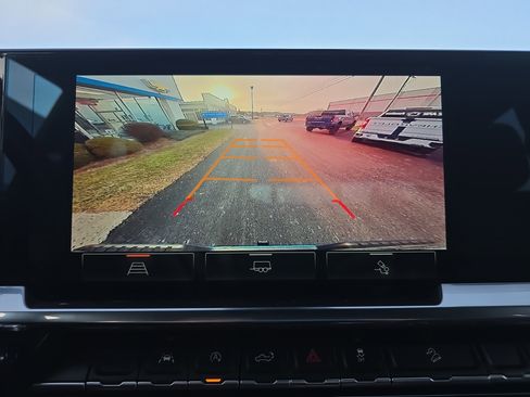 Used 2022 GMC Sierra 1500 Elevation w/ Preferred Package image 31