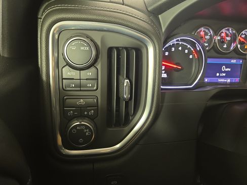 Used 2020 Chevrolet Silverado 1500 LT w/ All-Star Edition AWD/4WD image 28