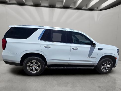 Used 2022 GMC Yukon SLE w/ Gmc Pro Safety Plus Package AWD/4WD image 11