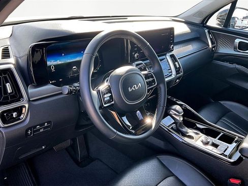 Used 2023 Kia Sorento SX image 14