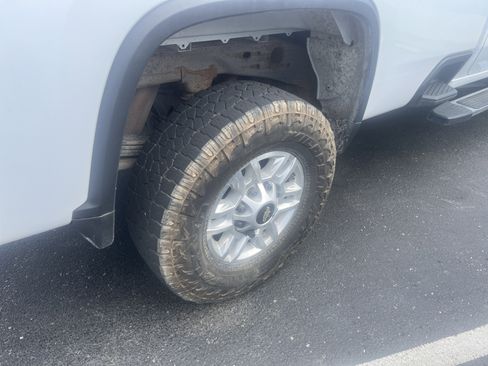 Used 2021 Chevrolet Silverado 2500 W/T w/ WT Fleet Convenience Package image 10