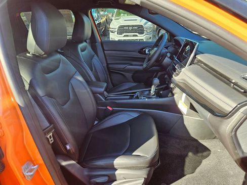 New 2026 Jeep Compass Limited image 18