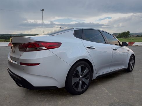 Used 2019 Kia Optima S FWD image 3