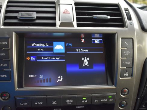 Used 2014 Lexus GX 460 image 19