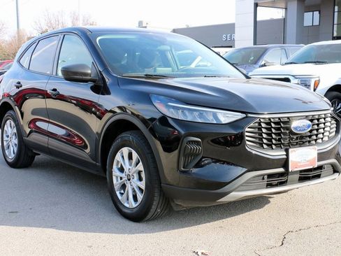 Certified 2025 Ford Escape Active image 4