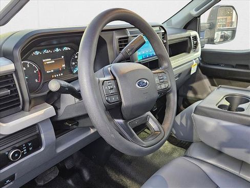 New 2025 Ford F450 XL w/ XL Chrome Package RWD image 3