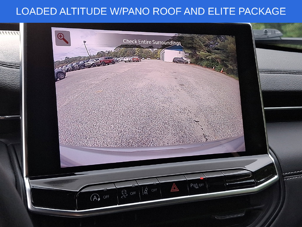 Used 2023 Jeep Compass High Altitude AWD/4WD image 18