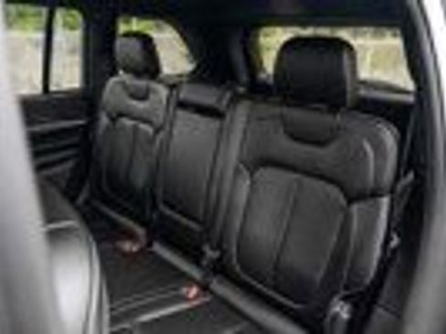 Used 2024 Jeep Grand Cherokee Limited AWD/4WD image 26