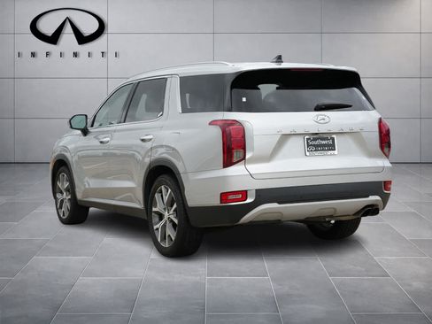 Used 2021 Hyundai Palisade SEL w/ Premium Package FWD image 5