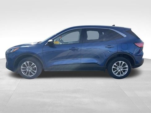 Used 2022 Ford Escape SE w/ Cold Weather Package AWD/4WD image 4