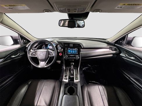 Used 2017 Honda Civic Touring image 15