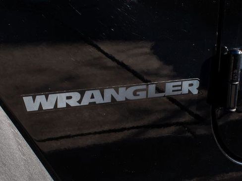 Used 2017 Jeep Wrangler Sport image 12