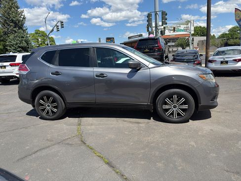 Used 2016 Nissan Rogue S w/ S Family Package AWD/4WD image 9