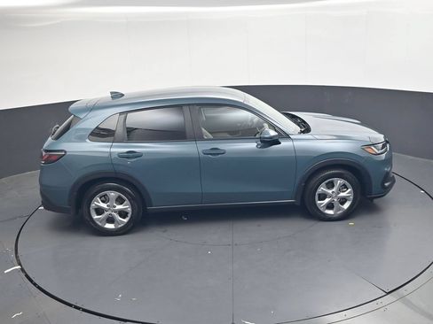 Certified 2024 Honda HR-V LX image 28