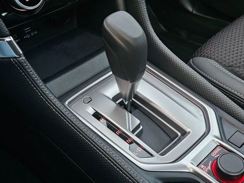 Used 2024 Subaru Forester Premium image 38