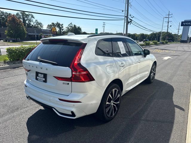Used 2024 Volvo XC60 B5 Plus w/ Climate Package AWD/4WD image 5