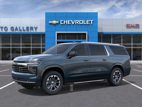 New 2026 Chevrolet Suburban LT w/ Comfort Package RWD image 2