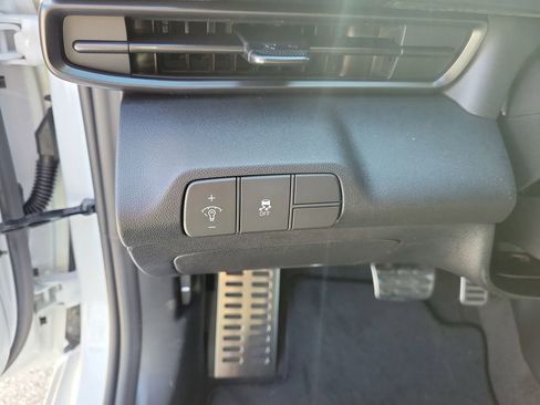 New 2026 Hyundai Elantra Sport image 12