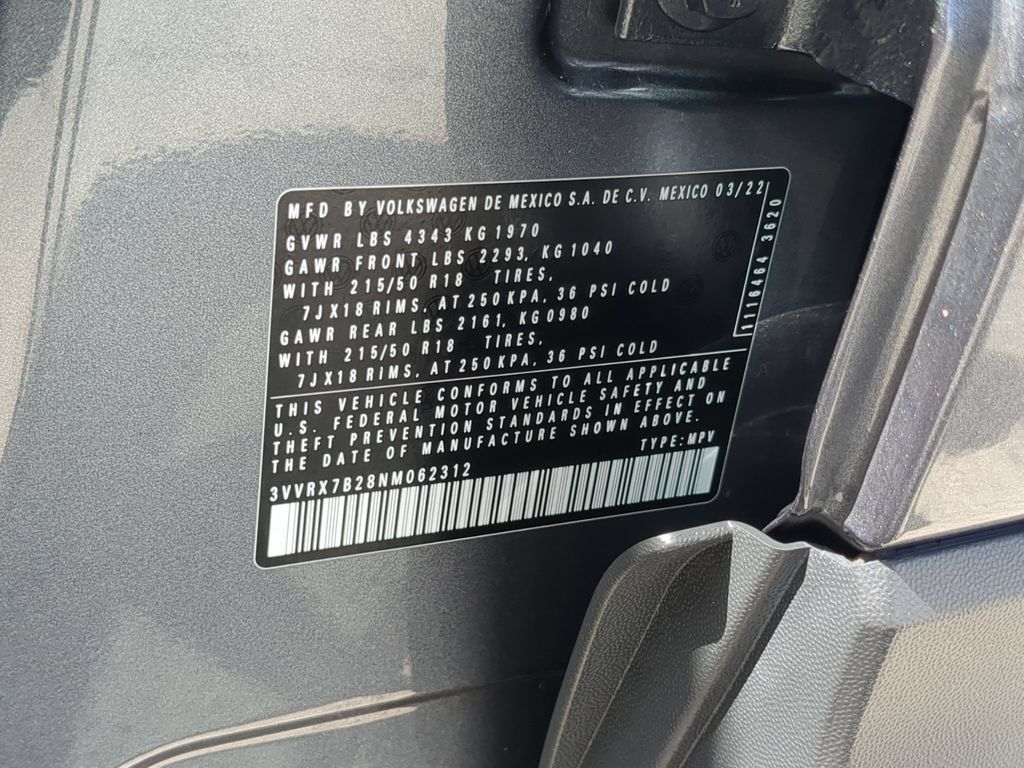 Certified 2022 Volkswagen Taos SE FWD image 34