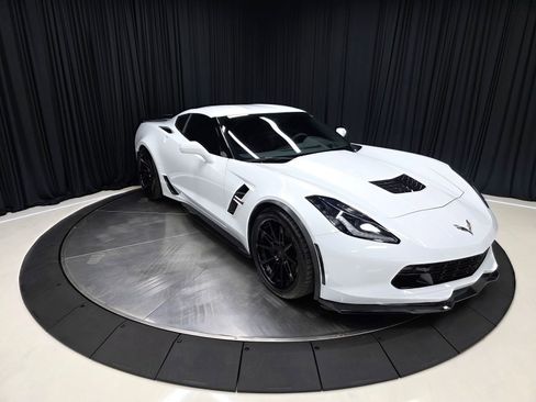Used 2019 Chevrolet Corvette Grand Sport RWD image 6