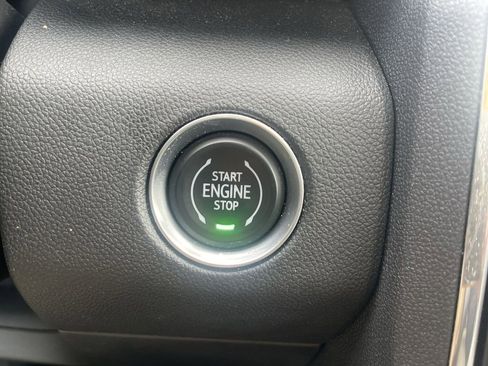 Used 2024 GMC Acadia Elevation w/ Luxury Package image 15