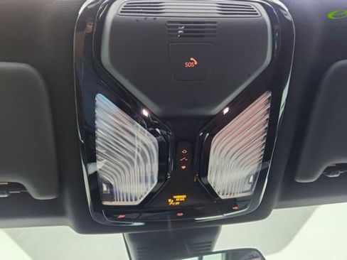 Used 2025 BMW 330i Sedan RWD image 54