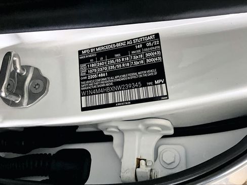 Certified 2022 Mercedes-Benz GLB 250 4MATIC image 32