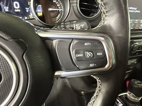 Used 2023 Jeep Wrangler Unlimited Sahara w/ Cold Weather Group AWD/4WD image 15