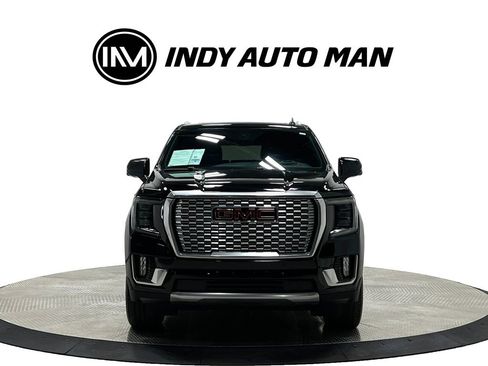 Used 2021 GMC Yukon XL Denali w/ Denali Premium Package AWD/4WD image 10