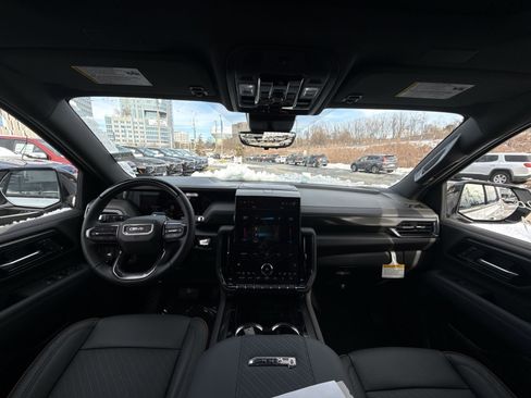 New 2026 GMC Yukon AT4 w/ AT4 Premium Plus Package AWD/4WD image 23