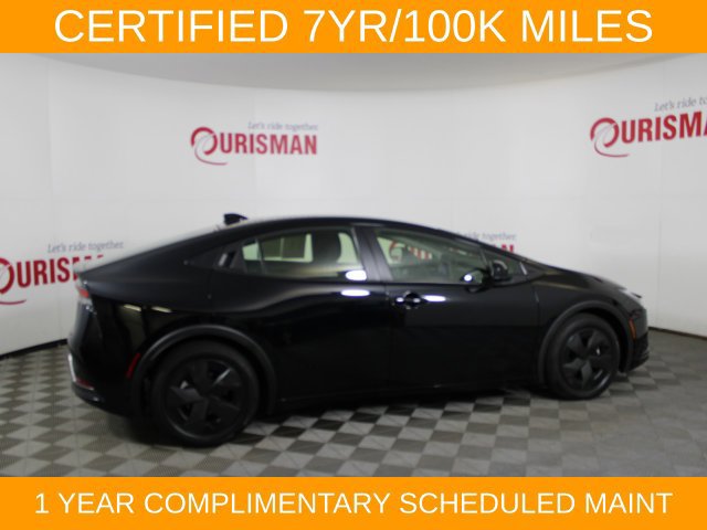Used 2025 Toyota Prius LE FWD image 10