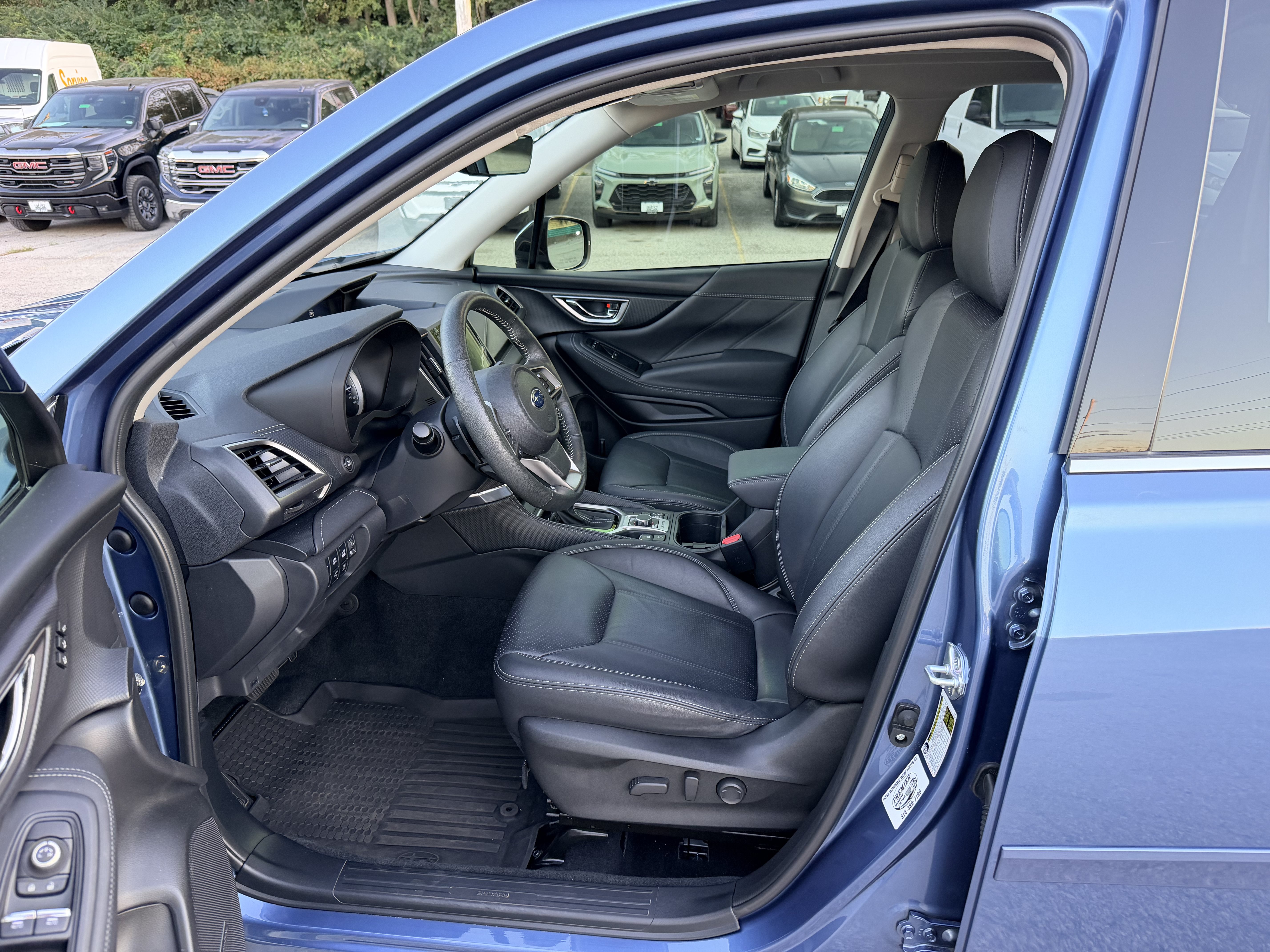 Used 2024 Subaru Forester Touring w/ Convenience Package AWD/4WD image 13