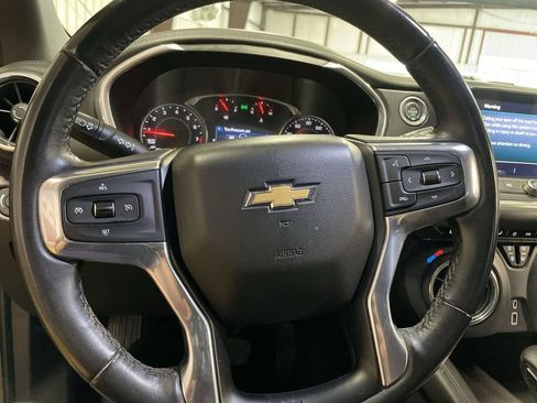 Used 2020 Chevrolet Blazer LT FWD image 16